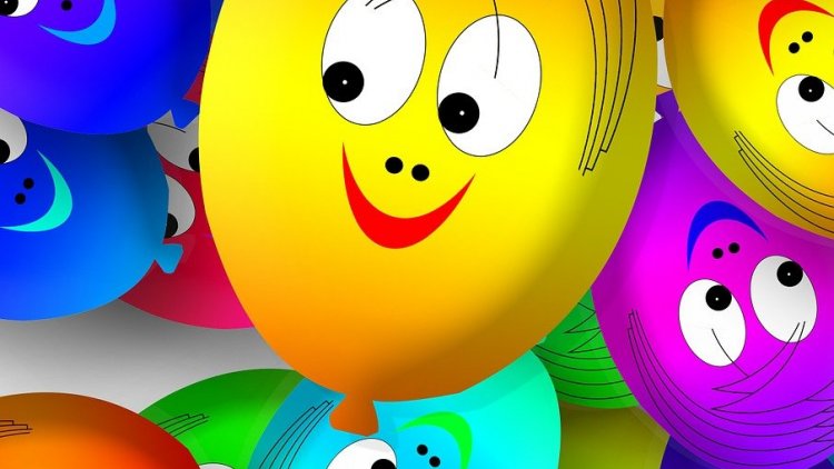 Je vous ai proposé un jeu de recherche de mots ... Palindrômes il y a un moment,
vous avez compris comment ça marchait... 
Aujourd'hui, découvrez de petites phrases en forme de " Palindrômes "
Si vous avez le courage, essayez-vous à ce jeu de création, vous verrez, c'est loin d'être simple... Mais avouez que c'est rigolo !