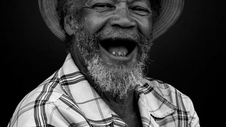 « Moi les blagues de Joël, je les mords à pleines dents, c'est bon ! »