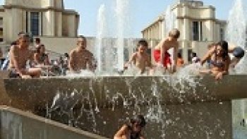 Nous attendions l’été avec impatience. Il est finalement arrivé et les grosses chaleurs avec. La météo annonce plus de 30° sur le Nord de la France, et plus de 35° dans la partie Sud dès ce week-end. Le pays se prépare donc à faire face à des températures élevées et peut-être même une canicule.