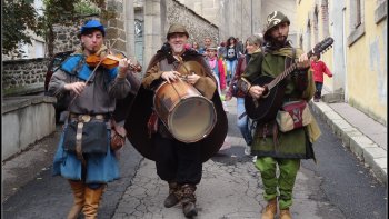 Voici une nouvelle image mystère. D'après vous, où ette photo a été prise ? Et de quelle fête s'agit-il ?