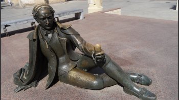 Bonjour pour cette nouvelle photo-mystère, sans doute plus facile que la précédente. Et bien sûr des indices se dévoileront petit à petit.