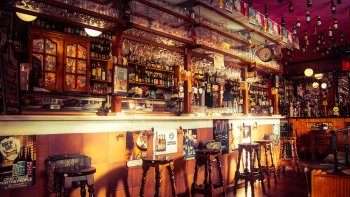 Grâce à ce petit jeu découvrez les différentes sortes de BARS que l'on peut trouver.
Bien entendu, grâce à mes indices et mes jeux de mots des plus vicieux, parfois .
