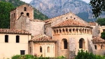 Un peu de soleil   !!    Parcourons ces merveilleux villages   qui sont le fleuron de notre PAYS