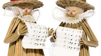 Je vous offre ce moment Symphonique composé en 2009 ,  suite au MIDEM de CANNES, auquel nous participions, mon Épouse et moi, parmi les Artistes du Monde entier.
Ce présent musical et artistique est pour vous, Ordissinautes.
Bonne audition... Évadez-vous ... Rêvez ... Dansez ... Fredonnez ...
Soyez heureux ! Tel est mon vœu !
Joyeux Joël, vous souhaite un JOYEUX NOËL 2023.
Voici donc : «  ADAGIO et  RÉJOUISSANCES  de NOËL  » 
Un instant romantique à partager en Famille.
