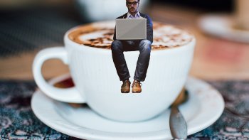 En inventant leurs différents produits ils ont pensé à nous : Les Anciens ( Les meilleurs c'est vrai ! ).
Alors, par cette création, je veux les remercier, car sans eux, je n'aurais pas franchi le pas, et je pense que je ne suis pas le seul.                                              À vous , qui faites vivre :      ORDISSIMO ..... Je vous dis  :  UN GRAND MERCI !