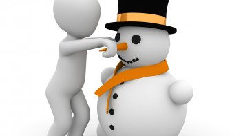 Mes Amis,
        Je vous ai pondu ces petites devinettes sans prétention, pour partager un moment avec vous en ce jour de Fête. Joyeux Noël à vous tous.