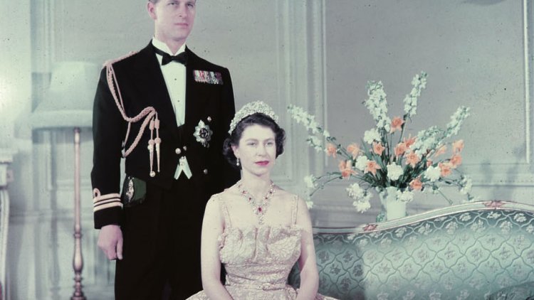 Le Royaume-Uni est en deuil. Le prince Philip Mountbatten, duc d'Edimbourg et époux de la reine d'Angleterre, s'est éteint aujourd'hui à l'âge de 99 ans. Il avait été hospitalisé pendant un mois en début d'année pour subir une opération pour un problème cardiaque. Il avait depuis retrouvé son domicile.