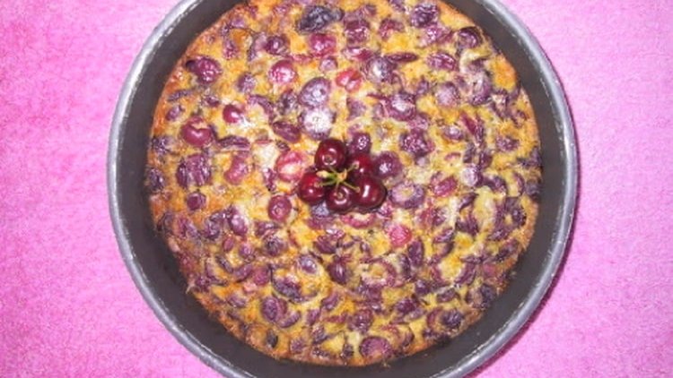 LE CLAFOUTIS, C'EST BEAUCOUP PLUS QU'UNE PATISSERIE, C'EST DE
L'ENFANCE QUI SE MANGE !!!