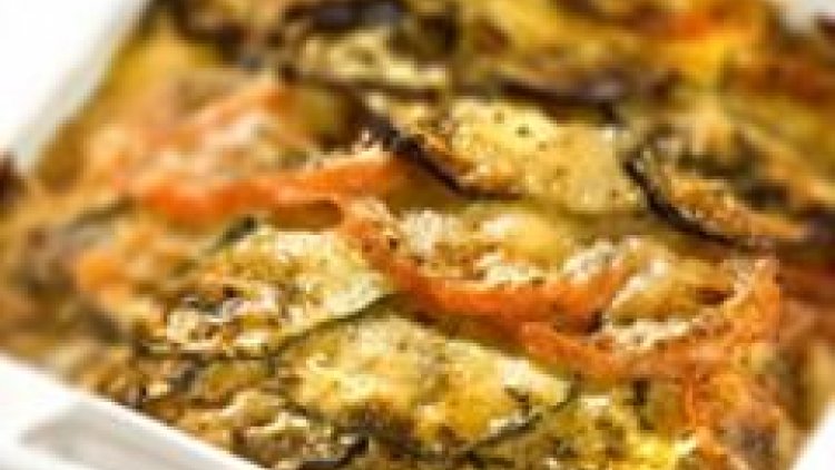 chef minou revient de plus belle avec cette succulente recette le TIAN DE LÉGUMES AU CHÉVRE !