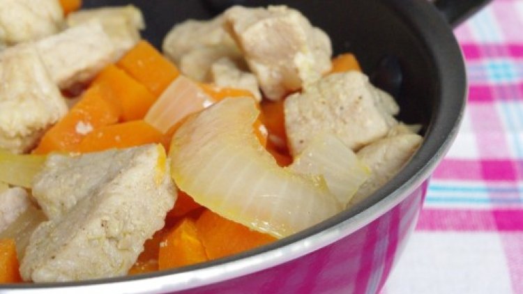 après un temps de repos, je reviens parfois car je suis fatiguée. Voici une recette réconfortante, acidulée. J’espère qu'elle vous plaira.