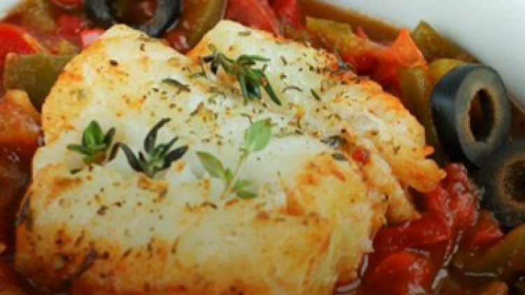 un plat léger accompagné de riz ou de pommes vapeur