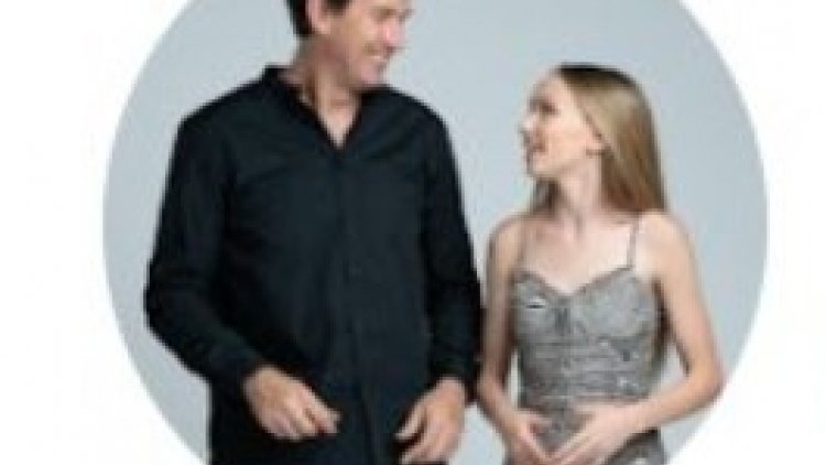 j'aime à partager avec vous 
ou vous faire découvrir  ce duo  particulièrement sympathique et talentueux
qui reprend les airs les plus connus  ...et qui  fait un tabac sur le" net "


