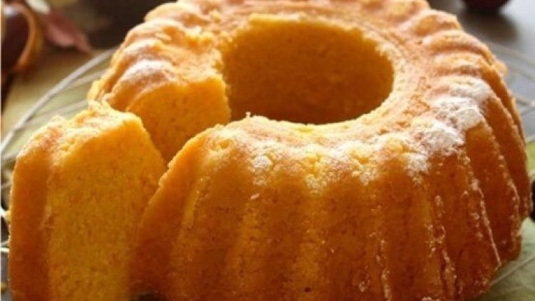 Spécialité de Nice, il utilise une courge longue de Nice à la base renflée et à la « tige » pouvant mesurer 1 m., proche d'une énorme courgette. Sa chair ferme, orange clair, possède un goût musqué et sucré. Gâteau fondant et parfumé.