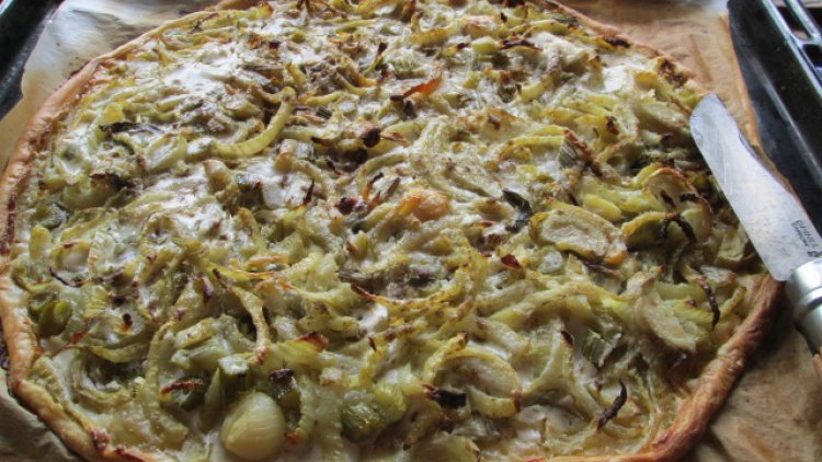 Chef minou revient de plus belle avec une recette succulente la QUICHE AU FENOUIL ET AU ROQUEFORT. bon appétit !