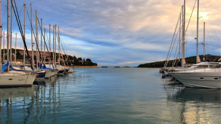 S'acheter un petit bateau ou un voilier, le rêve de certains d'entre nous quand ils arrivent à la retraite et ont encore de l'énergie pour profiter !