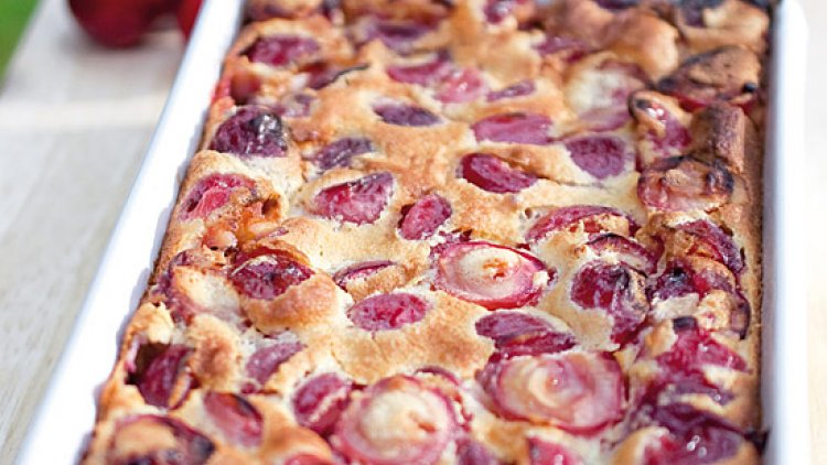 le temps des cerises est revenu, le temps du clafoutis aussi !!! alors pâtissons