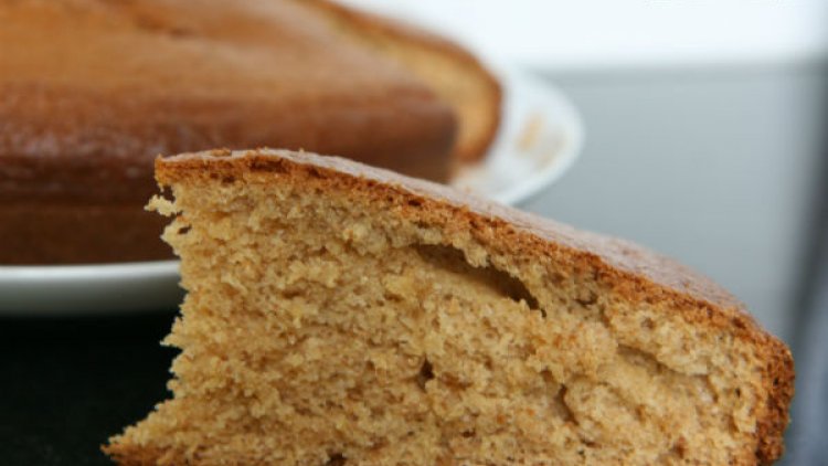 VOUS POUVEZ PARFUMER CE GÂTEAU AVEC L'ALCOOL QUE VOUS SOUHAITEZ. MOI 
LORRAINE J'Y METS DE L'EAU DE VIE À LA MIRABELLE. AUTRES EXEMPLES :
POIRE OU FRAMBOIDE OU KIRCH.