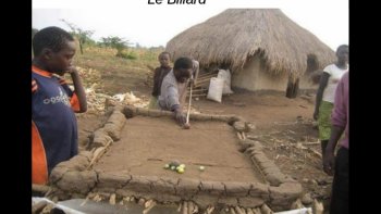 Avec notre amie Victoria, un petit coup d'oeil sympathique sur la créativité de nos amis africains ! Quand on a pas les "sous ", on a les idées ... et certaines sont très ingénieuses ...