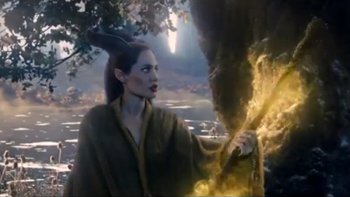 Le 28 mai 2014, le film « maléfique » des studios Disney arrive sur les écrans de cinéma avec pour actrice principale la belle et sulfureuse Angelina Jolie. Elle nous livre ses impressions dans cette interview.