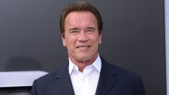 Connu pour ses nombreux rôles au cinéma, il est également devenu gouverneur de la Californie, mais pourtant, Schwarzenegger a décidé de ne pas en rester là ! L'acteur bodybuildé fait un retour fracassant dans les médias.