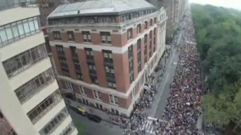 Plus de 2 700 manifestations ont été organisées hier dans 158 pays pour alerter l'opinion publique à deux jours du sommet des Nations unies.