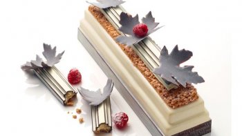 Avis aux épicuriens et gourmands ! Les bûches de Noël grand cru 2014 sont sorties. Comme chaque année, les hôtels 5 étoiles ont mis à contribution leurs Chefs pâtissiers pour donner naissance à des créations gourmandes et luxueuses où la magie des palaces opère ! Découvrez notre sélection de bûches de Noël "Spécial Palaces"... 
Cet article Bûches de Noël 2014 : la magie des Palaces ! est apparu en premier sur Ma Sérendipité.
