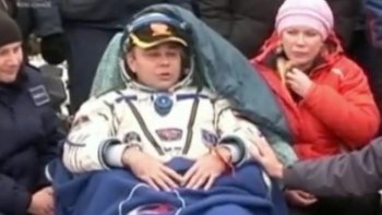 Le Russe Maxime Souraïev, l'Américain Reid Wiseman et l'Allemand Alexander Gerst sont rentrés sur terre ce lundi matin. 