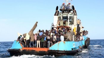 Migrants clandestins secourus par la marine nationale