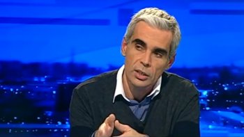 Interview de Pierre Léguevaques, chef de chirurgie général gynécologique du CHU, sur les nouvelles découvertes et les avancées en matière de cancer du sein.