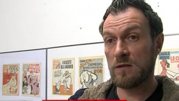 Charlie Hebdo fait encore parler de lui un mois après l’attentat dans ses locaux, en effet, un architecte a décidé d’exposer à la Riche, près de 200 unes, du journal satirique. Les « tableaux » qui y seront exposés datent de 1971 à 1981. Il n’y a pas de thèmes spécifiques, tout y est représenté.