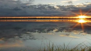 Que la nature est belle… à la levée du matin comme au coucher du soleil. Ce diaporama musical offre une pluralité de paysages somptueux. 