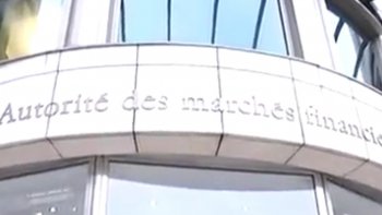 Des escrocs récupèrent des fichiers, se font passer pour des agents des marchés financiers. Ils cherchent à mieux vous orienter sur vos placements, ils réussissent à obtenir ainsi vos coordonnées bancaires.