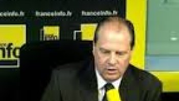 
Suite au référendum du 5 juillet en Grèce, le "non" l'a emporté avec 61.3%, les grecs ont donc rejeté le plan de réforme proposé par l'Union Européenne.