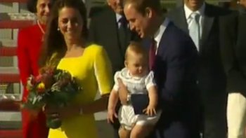 La rumeur enflait depuis déjà quelques semaines et c'est maintenant confirmé par Buckingham Palace, le couple royal attend son deuxième enfant.