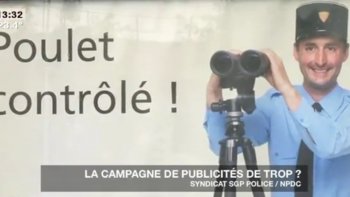La marque Poulet Loué vient de sortir une nouvelle campagne publicitaire qui n'est visiblement pas du gout de tout le monde. Avec comme slogan "Poulet contrôlé", cette publicité n'a pas fini de faire parler d'elle.