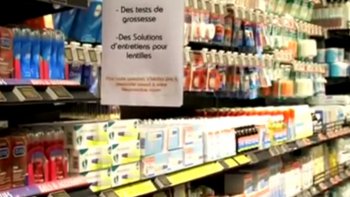 L'information vient de tomber et elle fait déjà parler d'elle un peu partout en France : le ministère de l’économie serait sur le point d'autoriser les grandes surfaces à vendre certains types de médicaments. Alors? Que penser de cette intention? Le point sur la question.