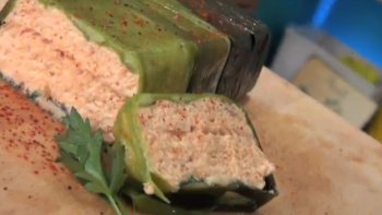 Une terrine au saumon facile à préparer et idéale pour des apéritifs et entrées savoureux ! Une recette proposée par Chef Damien et Sébastien pour 750 Grammes. Ingrédients pour la... 