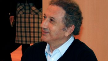 Michel Drucker également poussé vers la sortie de France 2 après le départ d'une autre figure emblématique de la chaîne en la personne de David Pujadas ? D'après des informations révélées par Le Parisien sur son site, le journaliste en poste depuis une cinquante d'années serait sur la sellette.