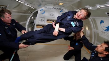 La communauté scientifique mondiale pleure la disparition de l'un de ses plus éminents acteurs. Le physicien britannique Stephen Hawking est décédé ce mercredi matin à son domicile de Cambridge. Il avait 76 ans.