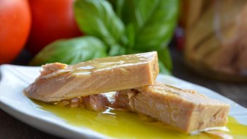 A bon entendeur - Quand le thon fini en boîte !.