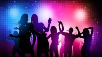 Bien des choix nous sont offerts, des merveilles à notre portée,
De l'amour,
Des opportunités,
Des rencontres,
Des amis potentiels,
Des trésors à partager,
Si nous savons les voir...
Mais qu'allons-nous décider d'en faire?