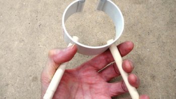 Que vous ayez besoin de plus de pinces à ressort, ou vous avez un besoin urgent de quelques unes, ou vous situez trop loin d'une.....quincaillerie, voici une solution peu ou pas coûteuse.    