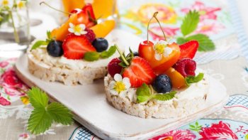 une manière originale derrière les grillades d'un déssert aux fruits d'été
j'ai découvert cette recette, en vacances,dans un resto spéciale barbecue. je vous laisse le juger