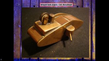 l'artisanat  des tranchées, désigne des créations artistiques, le plus souvent fabriquées, lors des attentes, pour meubler le temps;
surtout lors de la guerre mondiale,puis dans les camps  de prisonniers de la seconde guerre mondiale, pour tromper l'ennui.
