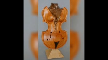 Un artiste  "branché   qui ne vous laissera pas de "bois "