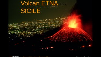 MERCI à Louisette pour ce "brûlant diaporama". Lorsque la nature se réveille et rejette les intrus qui sommeillent en son sein, le spectacle est impressionnant, inquiétant, mais aussi magique, presque féerique…