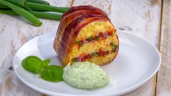 Dégustez ce plat, plus que surprenant et réaliser dans un moule à Savarin, avec une allure élegante.