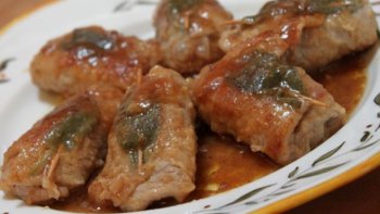 Mets Italien très populaire, d'origine Bresciane. Aujourd'hui, c'est une spécialité de la cuisine Romaine.