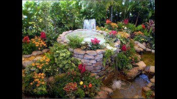 Créations en bois, arrangements de pierres....de quoi trouver son bonheur en idées, pour agrémenter la maison oul e jardin