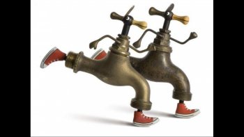 Ces artistes à l'imagination débordante et créative !... Joindre l'utile à la fantaisie ! C'est avoir du cœur à l'ouvrage !